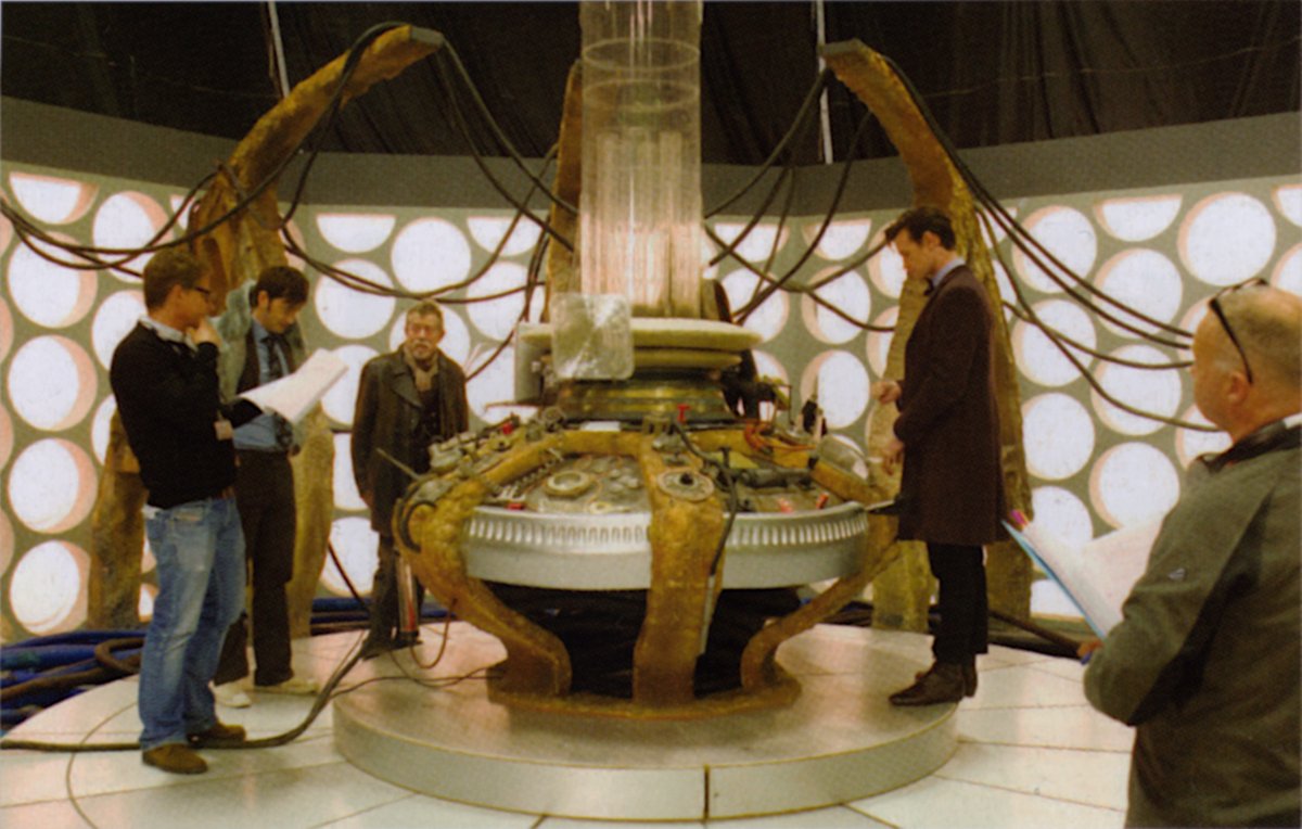  #TwelveDaysOfTARDISInteriors day 7Doctor Who and the Mix and MatchThe War Doctor's TARDIS set was assembled from the travelling exhibition version of the RTD era console and the walls from An Adventure In Space And Time.