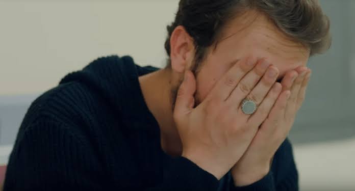 Yamac will have a great burden that he will carry for the rest of his life on his shoulders and that is the guilt for Sena's death, for not having been able to protect her (here I clarify that Yamac love Sena). ++ #efyam