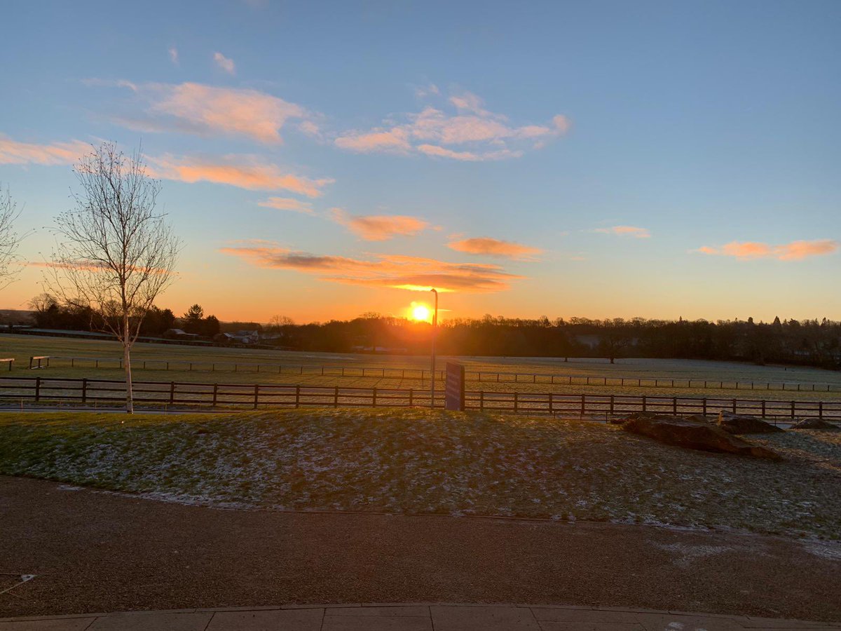 FodderHarrogate's tweet photo. Last sunrise of 2020, another beautiful day here at the Showground. The shop is open until 5pm today. The airstream and café are both open until 4.30pm for takeaway (hot food served until 4pm) #sunrise #harrogate #fodderharrogate #walkshire https://t.co/fRfgxdTk60