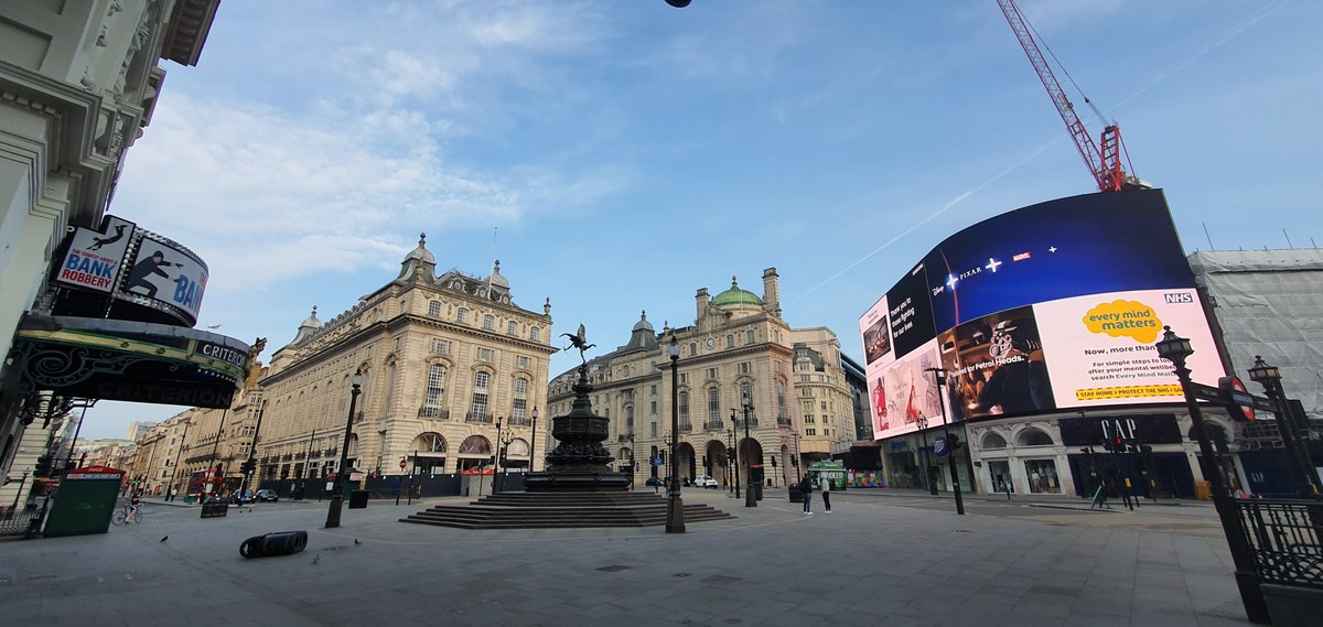 The world went mad and into Lockdown we went. So in May at silly o'clock I went into London to be meet by an eerie quiet world. All to test my eyesight of course.3/9