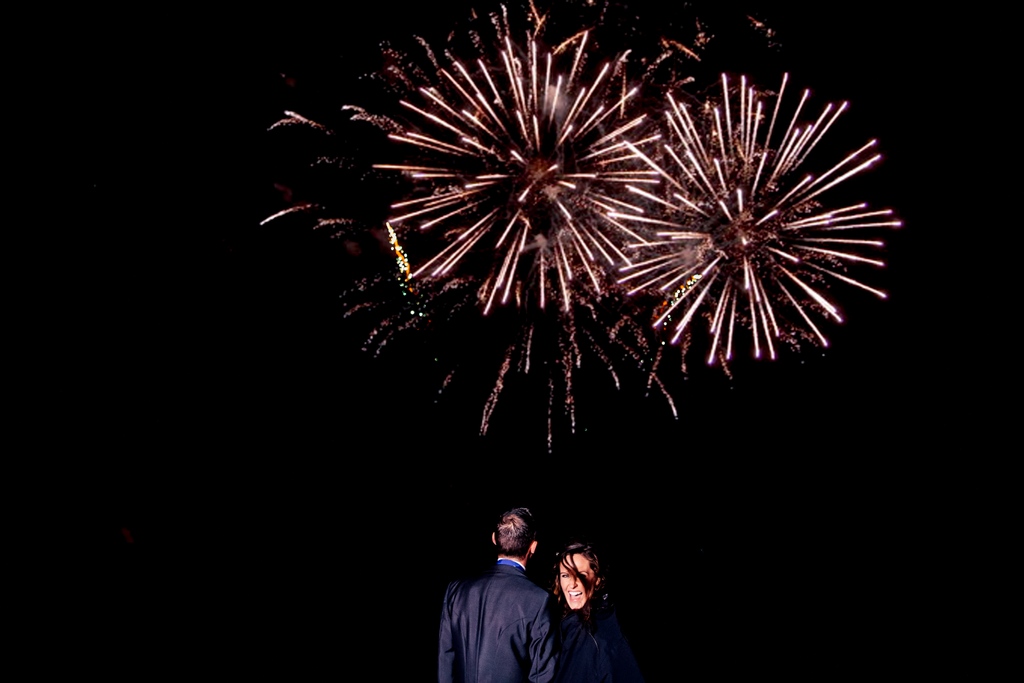 FAREWELL 2020 // I think I've wanted to type those words for the last 8 months!  Come on 2021 let us bring back the wedding magic!

Image: @two_d_photography

#happynewyear #newyearseve #instagood #family