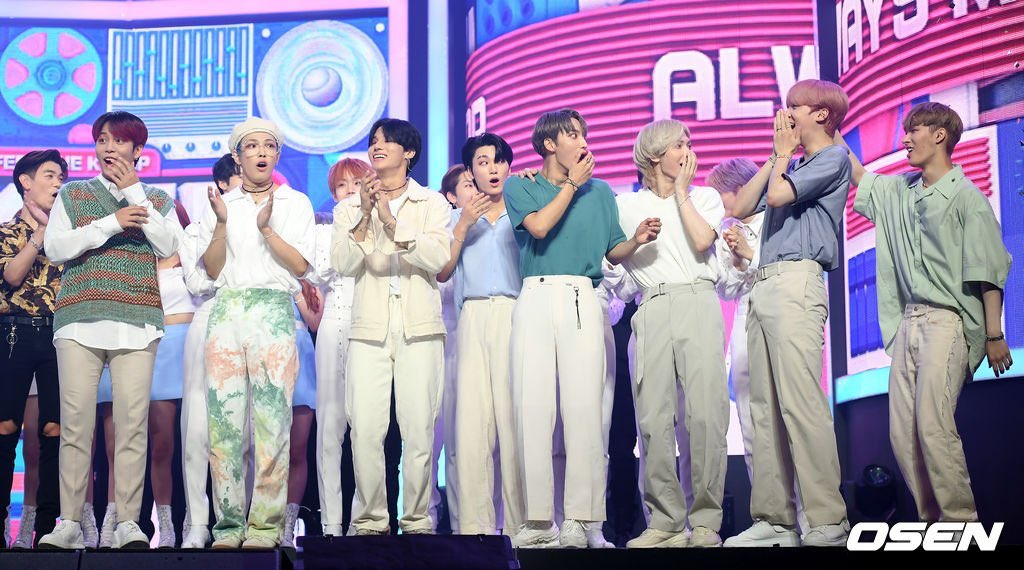  #건배하자_에이티즈800일  #800ToForeverWithATEEZ #ATEEZ  #에이티즈  #エイティーズ  @ATEEZofficial