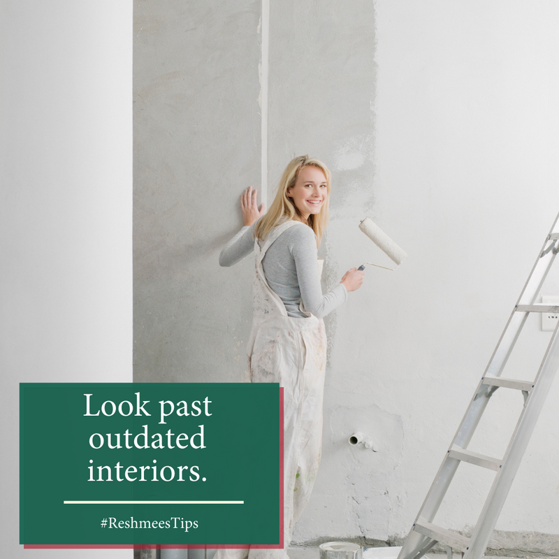 ReshmeeJCuman's tweet photo. 🛋 While many house hunters search for properties which are ready to move in to, try not to write-off a place just because the carpet is worn or the kitchen is outdated.
💰 These are fairly easy fixes, not to mention great bargaining chips!
#ReshmeesTips #Renovate #OldProp ... https://t.co/oFHHyxBFNY
