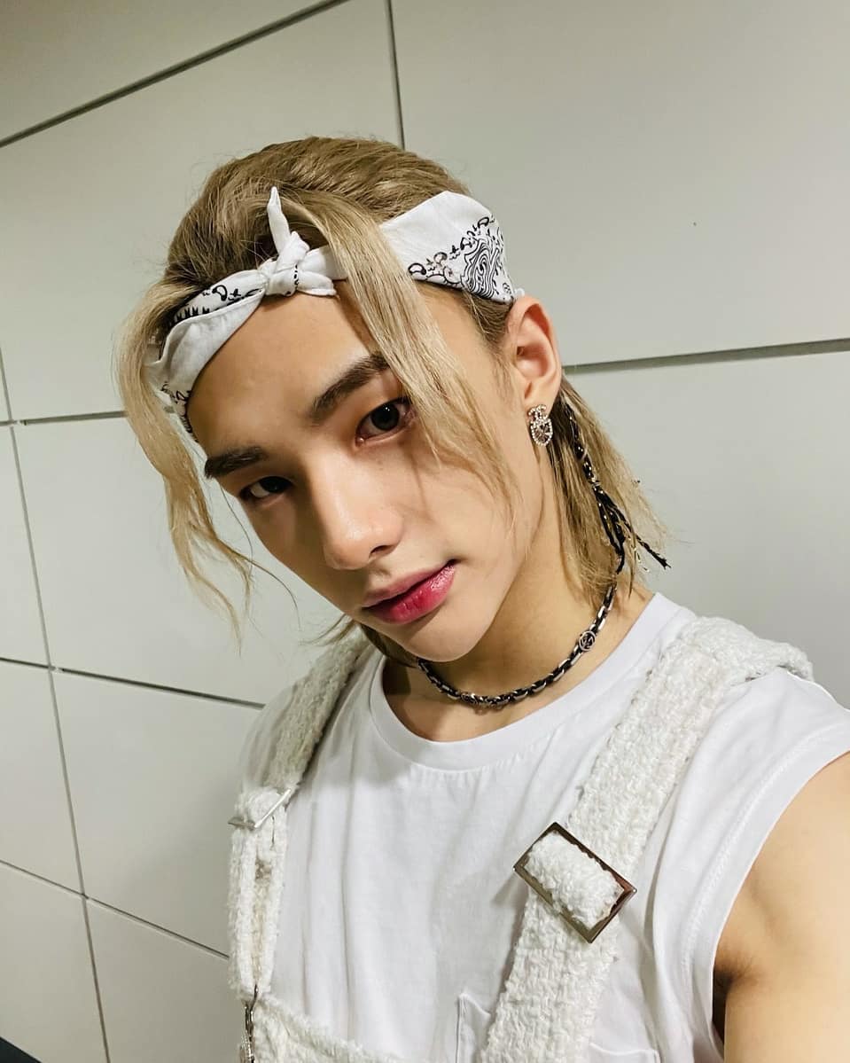 hyunjin pics tweet media