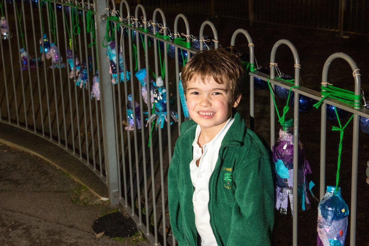 LBHF's tweet image. UPDATE on the re-opening of schools, nurseries and colleges in H&amp;amp;F.

Details on when children and young people can return in January 👇

lbhf.gov.uk/children-and-y…

School teachers and staff across H&amp;amp;F have been heroic throughout 2020 🙏