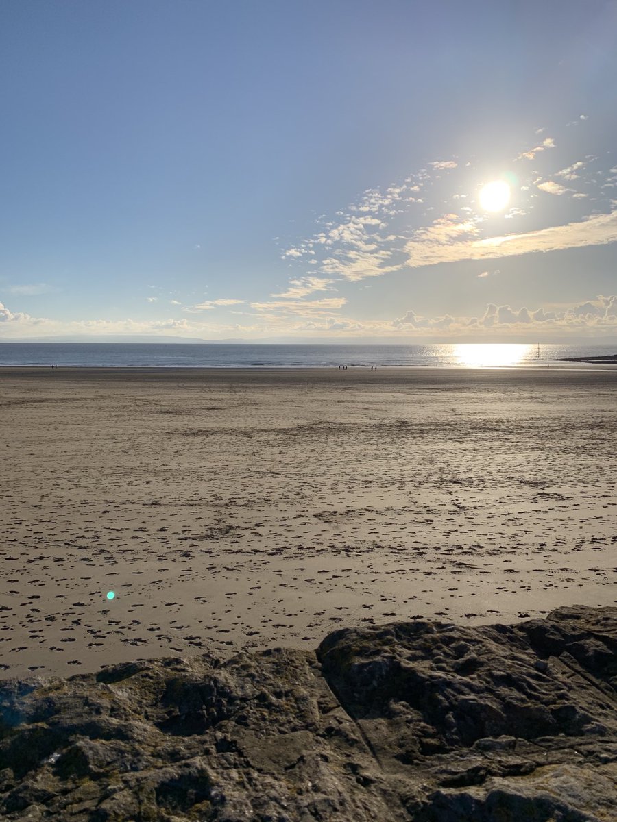 slloydselby's tweet photo. There are far worse places to be in lockdown #beautifulbarry https://t.co/xT8qHN2cPu