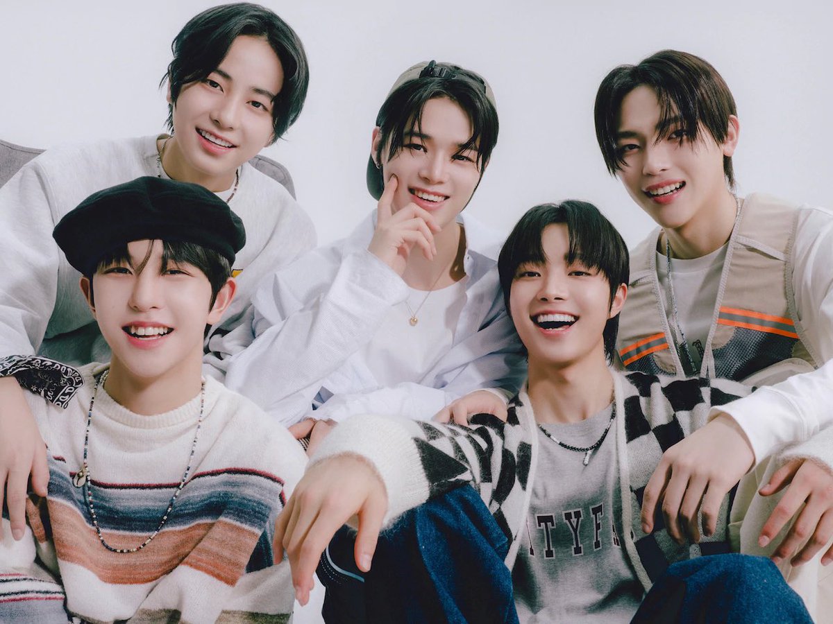 KTEAMMEXICO's tweet photo. POR FIN! LO QUE TANTO DESEABAMOS SE HA HECHO RELIDAD

#K_DEBUT https://t.co/V1yhtnoaKJ