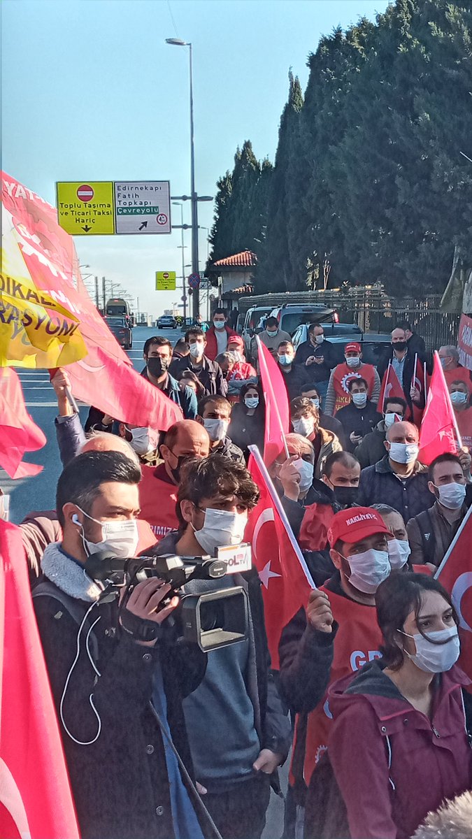 2020'nin son günü...
Direnişe Devam!
Uzel Makina İşçileri Nakliyat-İş Öncülüğünde Kazanacak!