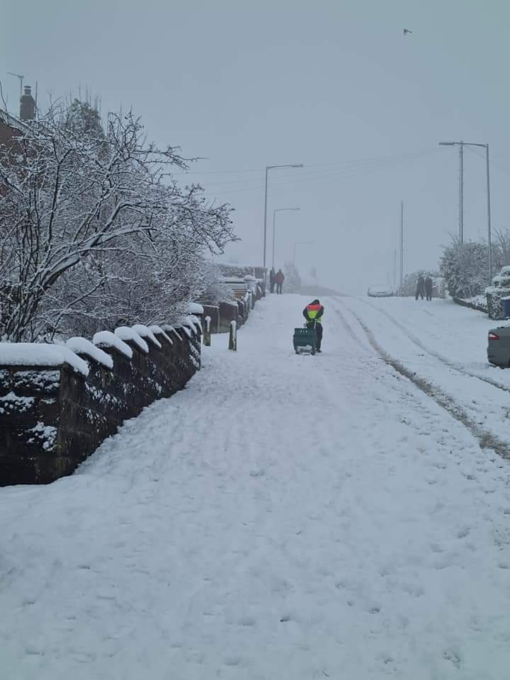 elaine fox (@elainefox18) on Twitter photo Tesco driver going that extra mile to deliver pulling up a hill the van couldn't get up <a href="/GaryAshton68/">Gary Ashton</a> <a href="/SimonKirkham3/">Simon Kirkham</a> <a href="/Tesco/">Tesco</a> <a href="/tesconews/">Tesco News</a> <a href="/KeeleyMP/">Baroness Keeley of Worsley (also on BlueSky)</a> <a href="/salford_mayor/">SalfordMayor</a> Tesco driver going that extra mile to deliver pulling up a hill the van couldn't get up <a href="/GaryAshton68/">Gary Ashton</a> <a href="/SimonKirkham3/">Simon Kirkham</a> <a href="/Tesco/">Tesco</a> <a href="/tesconews/">Tesco News</a> <a href="/KeeleyMP/">Baroness Keeley of Worsley (also on BlueSky)</a> <a href="/salford_mayor/">SalfordMayor</a>