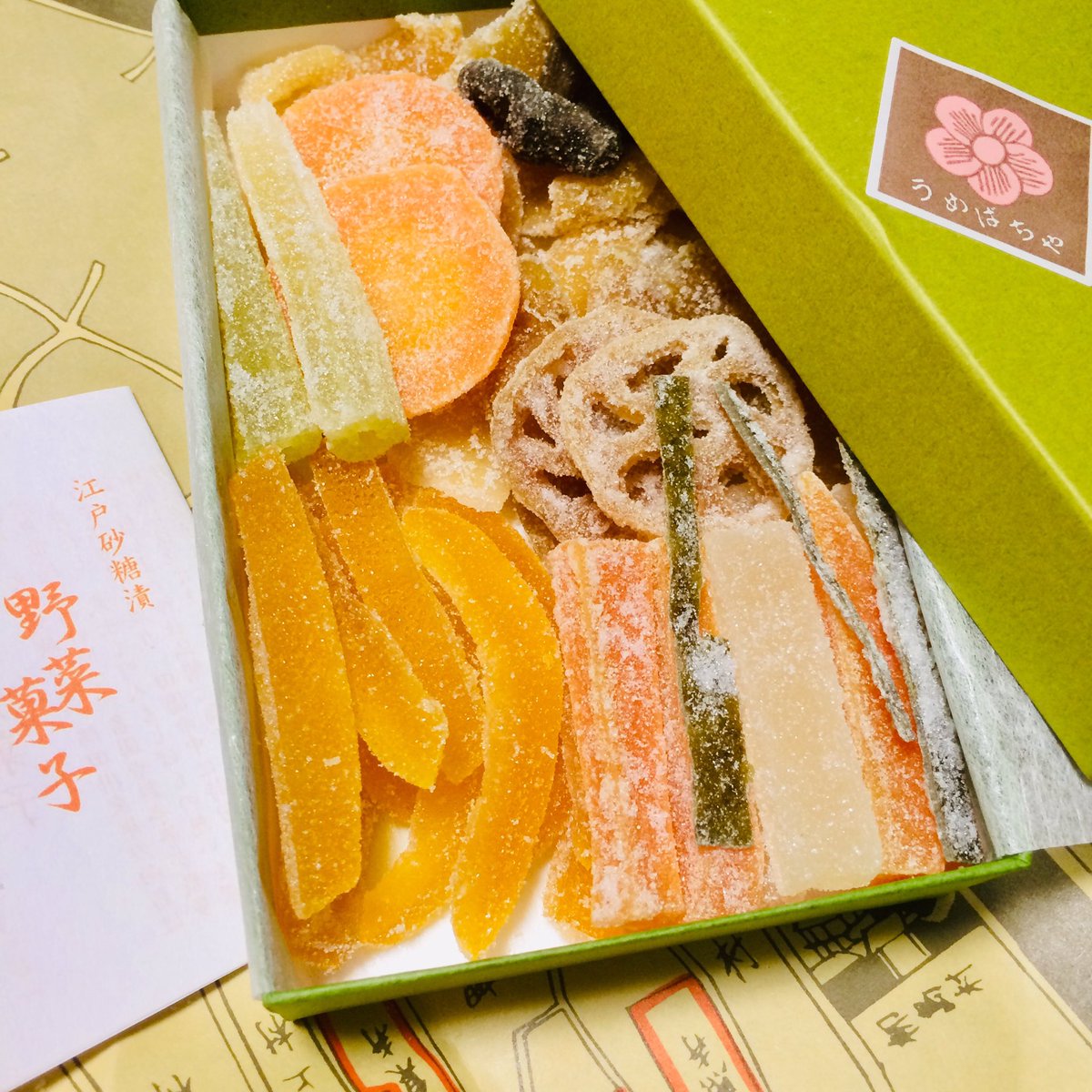 長年にわたり深川とっくり座にお力添えをいただいた梅鉢屋さんが、本日で閉店。寂しいです…。本当にありがとうございました！！
#向じま梅鉢屋
#野菜菓子