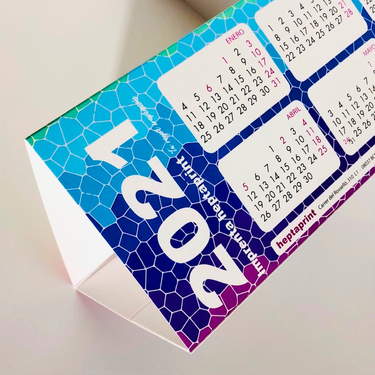 heptaprint's tweet photo. Tras un difícil 2020 para todos, en heptaprint miramos con ilusión hacia el 2021, un año que va a llegar repleto de proyectos y en el que habrán muchas novedades (estad atentos 😊). Os deseamos un #feliz2021 #feliç2021 🎉🎉🎉 https://t.co/rVSH7HOwuh