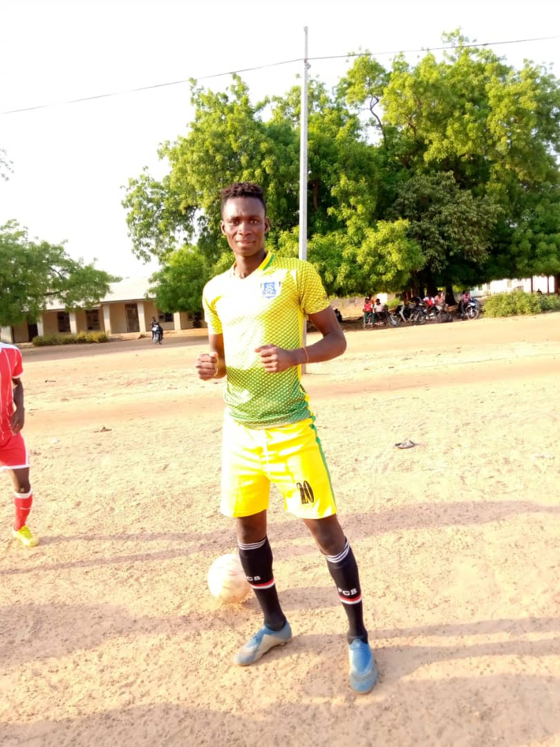 FcYaasin's tweet photo. The Name is BANJA HALIM a very good central defender with good hight by all started https://t.co/6XhO2Xd0wx