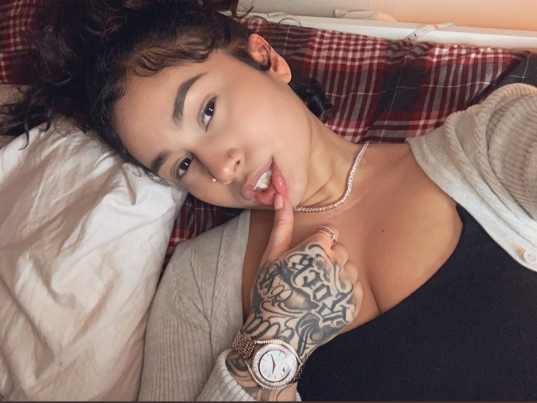 ltt_celia's tweet photo. 40 Rt et je poste une vidéo 😌 https://t.co/QqerQ7i21d