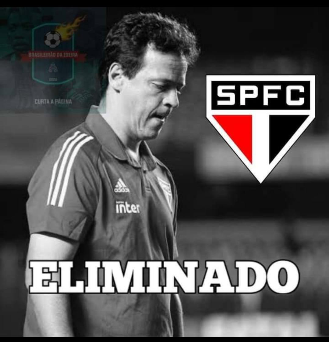 para a alegria de uns // e para a tristeza de outros