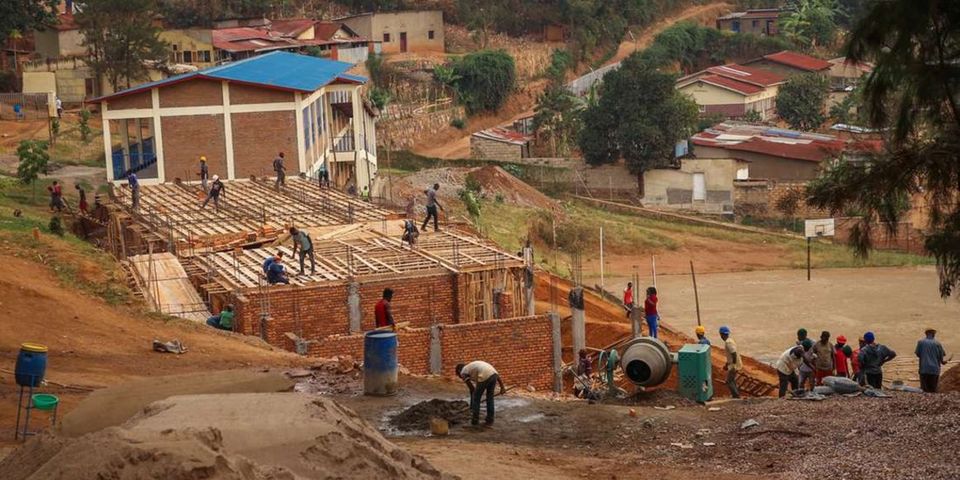 RT @NationAfrica: Rwanda 'built 22,000 classrooms in 2020 to achieve social distancing' https://t.co/W99x8JUHyn https://t.co/b0WsMEoEsk