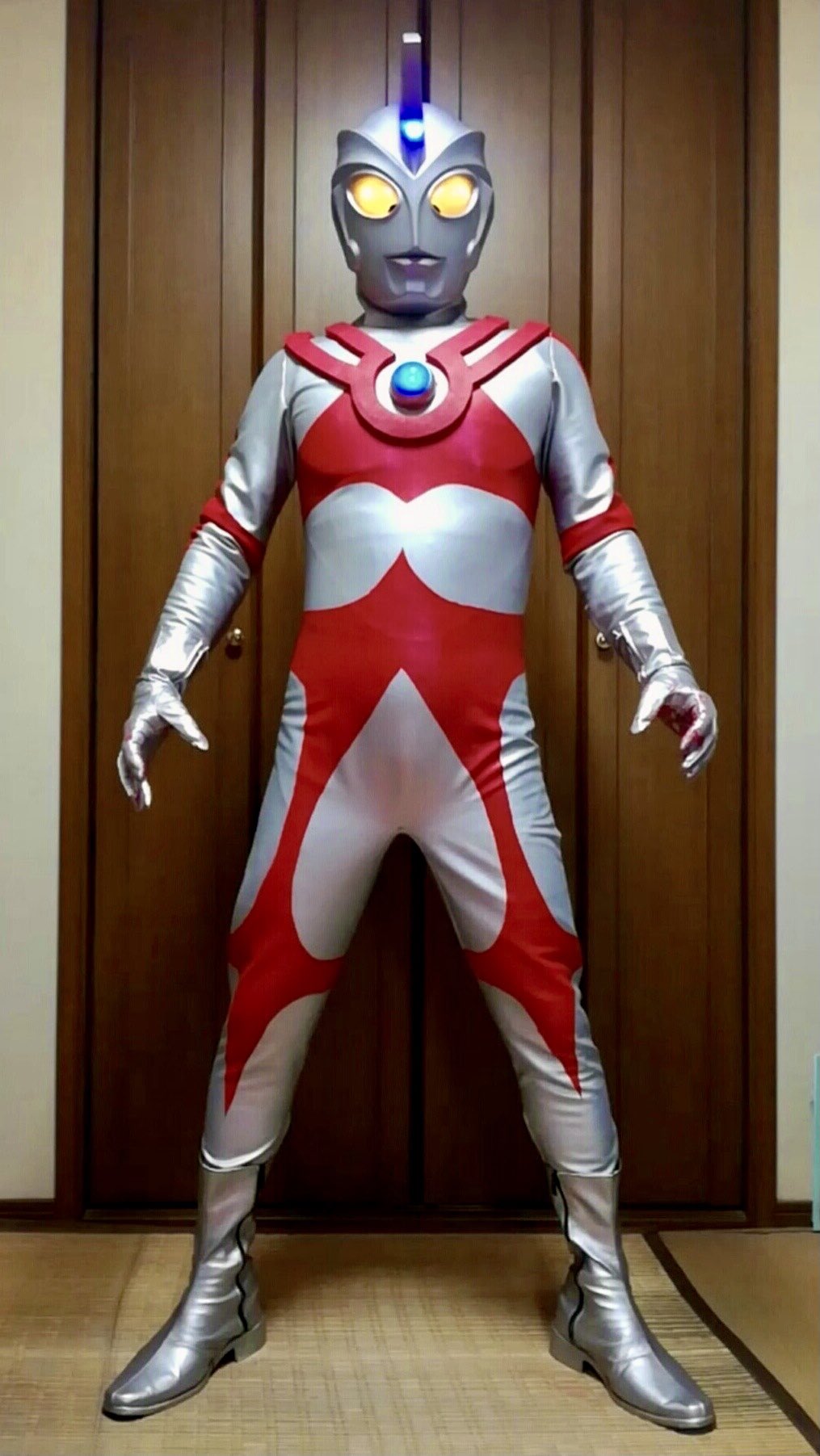 未塗装品 ウルトラマンエース　コスプレ用スーツ（未塗装品） 彼方☆ on X: 
