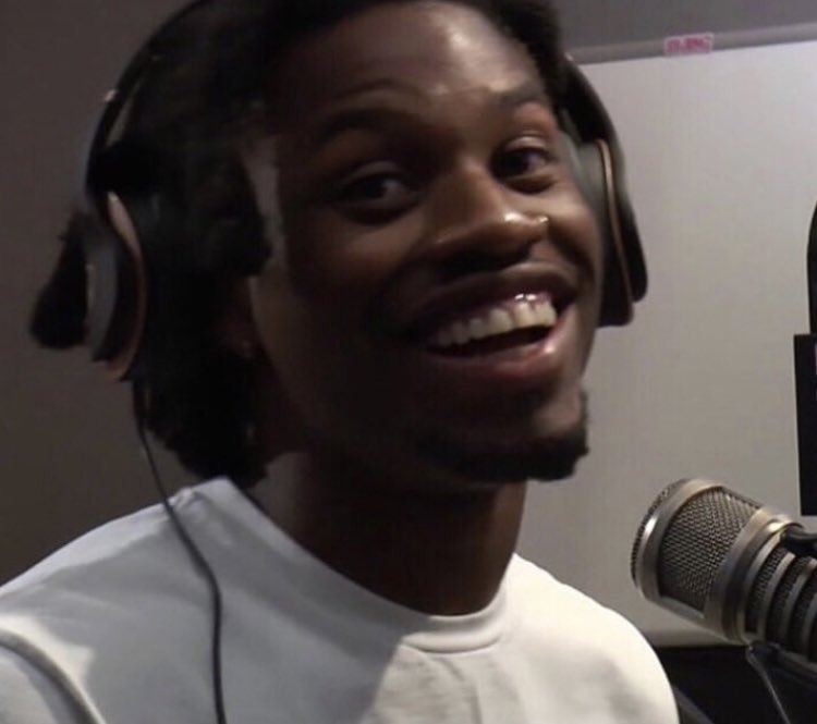 2.  @denzelcurry (9) he’s had a pretty much perfect year with his albums and features being good, with his album it’s different to what he’s done before for an album. Then you also have his feature run this year which has been mainly great.