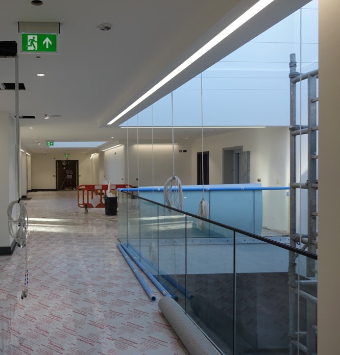 WiltsColl's tweet photo. We thought we'd end 2020 with an exclusive look inside the new building at our Salisbury campus! The building works are virtually complete & we’re very excited about fitting it out in the New Year ready for our staff & students to move into! @SWLEP #wearewiltshire #wiltscoll https://t.co/qr4qk1X6I7