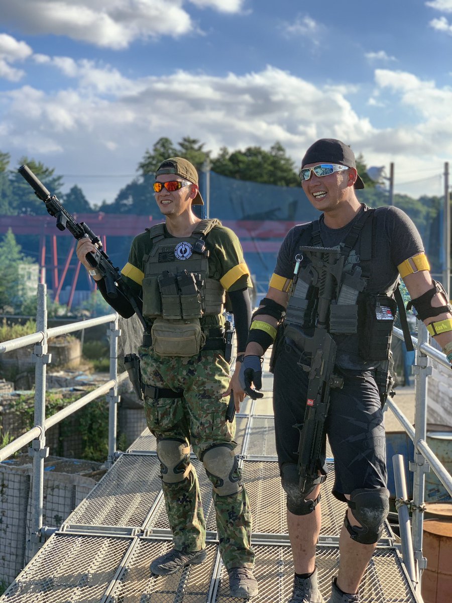 taro_airsoft's tweet photo. 8/30 @shock_airsoft と一年ぶりに再会
@gedou_tx 、@koured0729 、@yoshizaru1911 とサバパー。この辺から将さんとヨシザルさんと仲良くなる。
@18J05 に2年半ぶりに再会、変なたこ焼き食わされる。あの恨みまだ忘れてないぞ笑 https://t.co/v97bdGTKfa