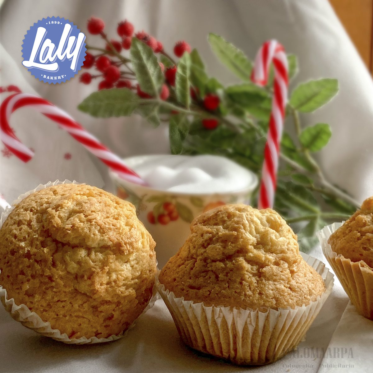 LalyBakery's tweet photo. Os deseamos una Feliz Noche llena de ilusiones y proyectos para el nuevo año 2021. 
#LalyBakery #productosartesanos #sinazúcares #sinleche #buscanuestramarca #paraTodalaFamilia #QuenoFalteentuMesa https://t.co/CDzfLn6KUw