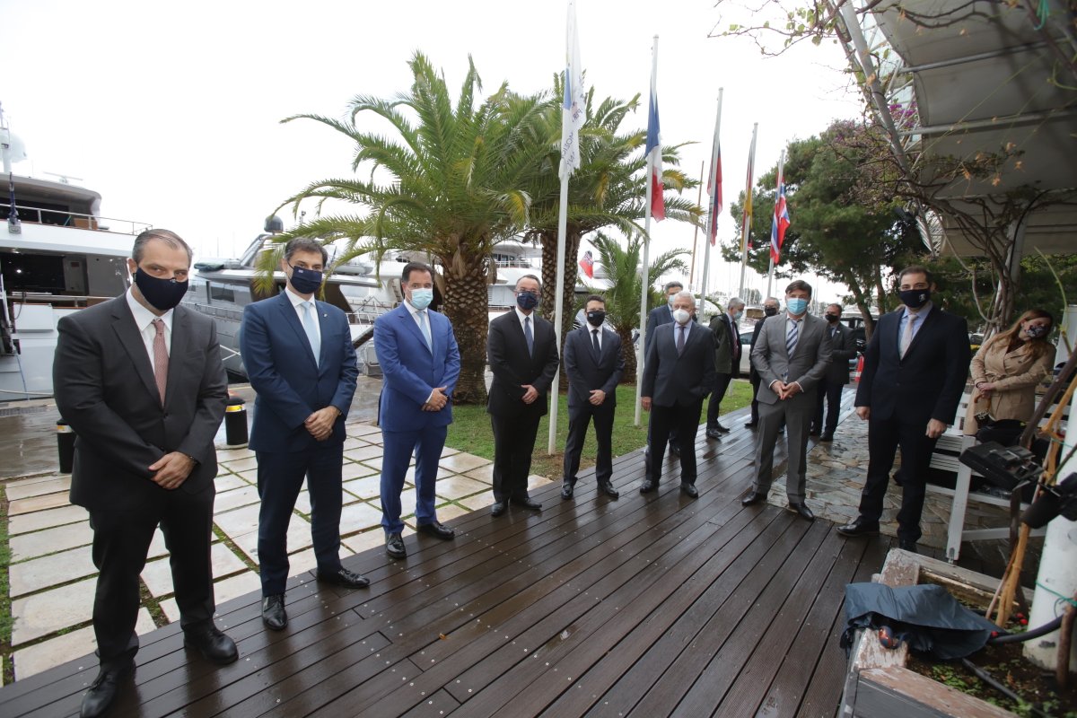 HellenicPPC's tweet image. Υπεγράφη το πρωτόκολλο παράδοσης-παραλαβής της Μαρίνας Αλίμου μεταξύ ΕΤΑΔ Α.Ε. και νέου παραχωρησιούχου. 
bit.ly/3aV0kfs #etad #hppc #investment #ΤΑΙΠΕΔ 
@Stef_VLASTOS @cstaikouras @AdonisGeorgiadi @htheoharis