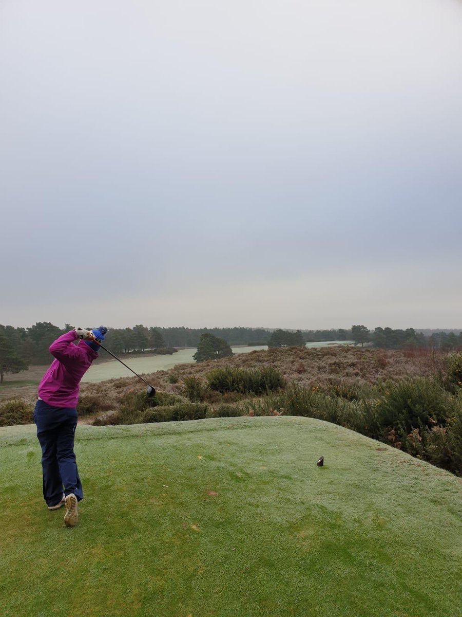 Happy New Year to All! Finishing off 2020 in one of our favourite places. Looking forward to 2021 and a new golfing season ⛳️🐥 #GoodBye2020 #birdiegirls