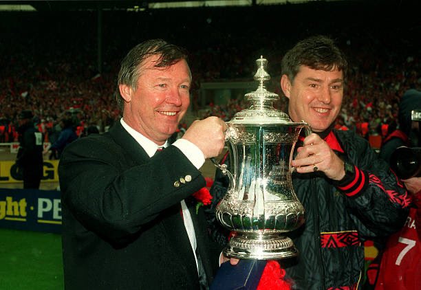 Le premier doublé Avec notamment un Cantona monstrueux, Alex Ferguson remporte son premier doublé avec le club :Premier League - FA Cup  #MUFC