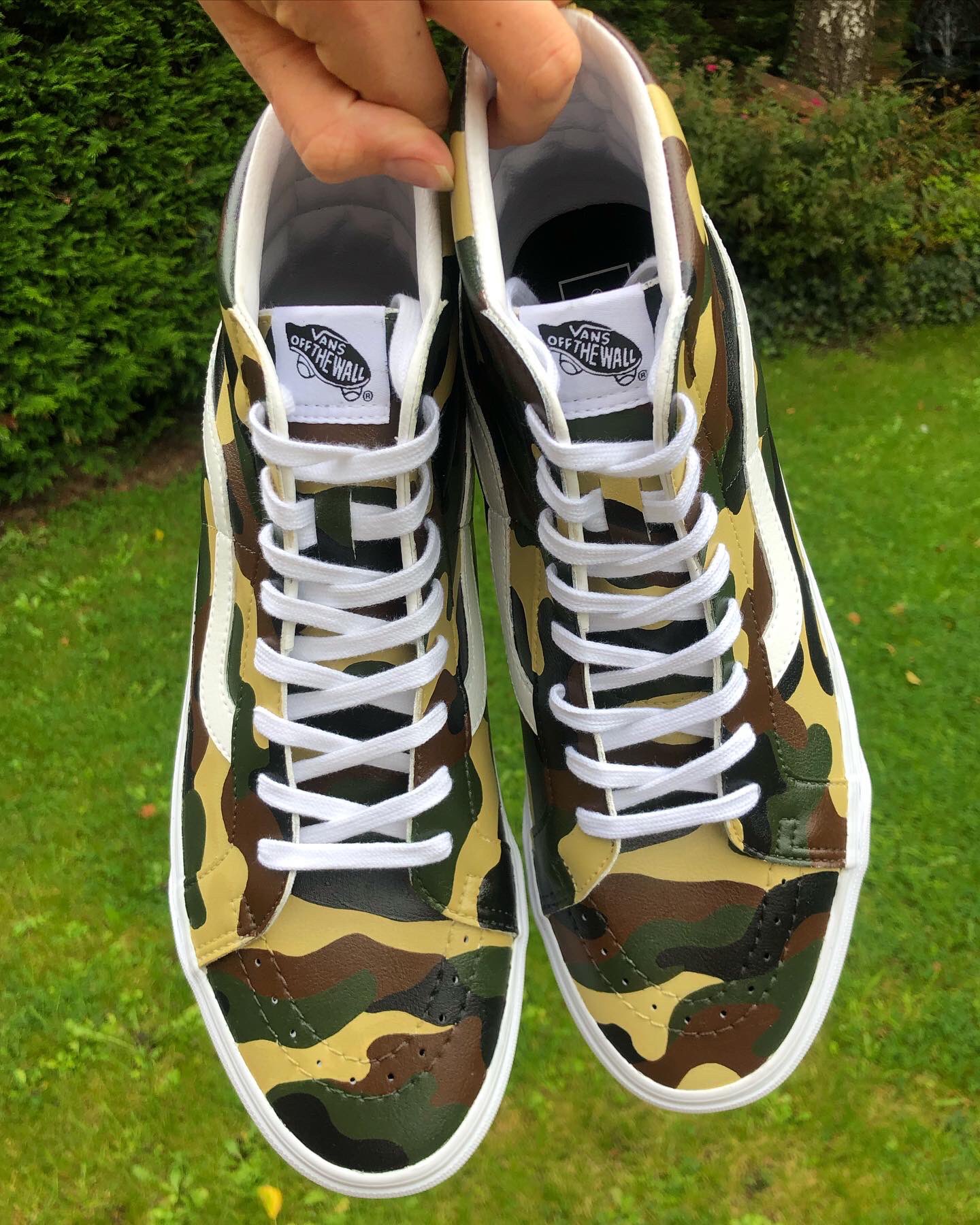 Custom vans sale camo