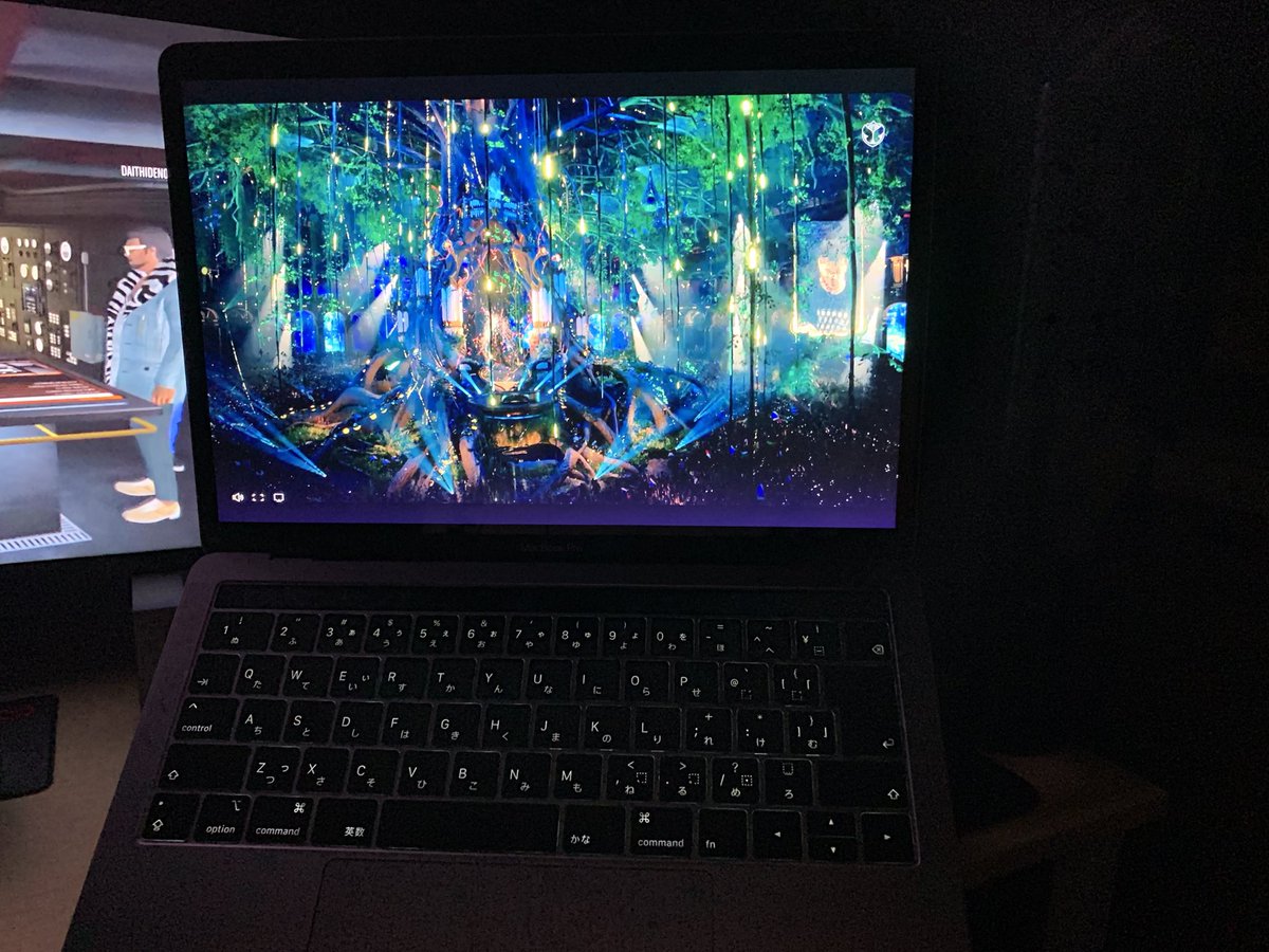 max_grx514's tweet photo. こんなセット実写でみれたらいいのに…
技術的に難しいと思うが😭
#Tomorrowland2020 https://t.co/neMqwwmMph