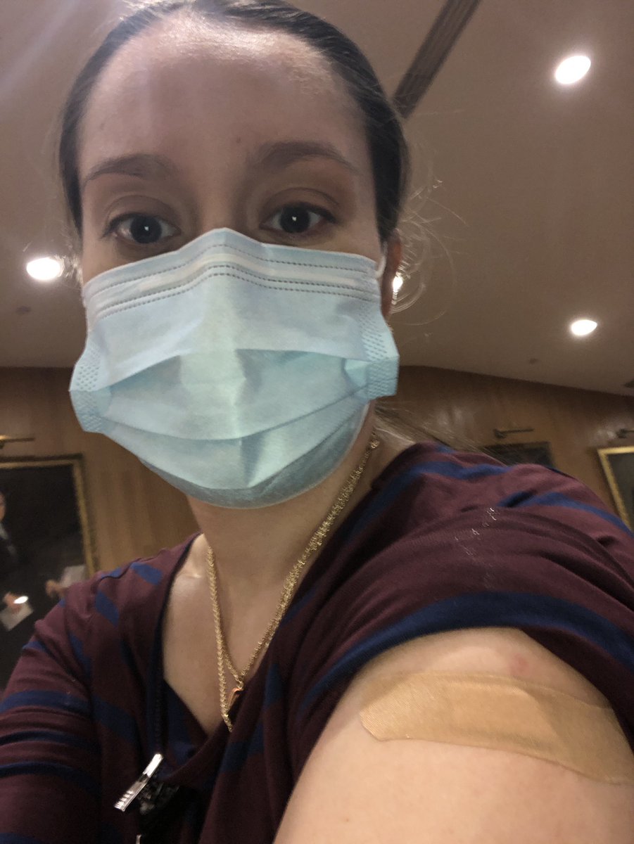TempleHeme's tweet photo. Hematology Faculty Dr. Ali and Dr. Bromberg proud to have received the COVID-19 vaccine today! #ThisIsOurShot #Covid19vaccine #science https://t.co/90I8CtxXKO