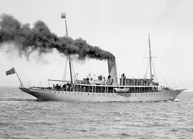 She arrived at Komethafen on the 4/10 & went back into seclusion and awaited further orders. The Australians pointed out to Acting Governor Haber that the surrender documents of 17/9 meant the yacht should be handed over but Haber pointed out he had no control over Navy vessels