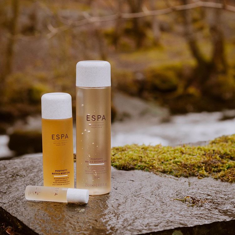 We hope you enjoy New Year's Eve and start to think about all of the positive changes you can make for yourself in the new year✨ It could be to read more, go on more walks, or just incorporate more mindful activities into your lifestyle❤️
#ESPASkincare
@ladywritesblog