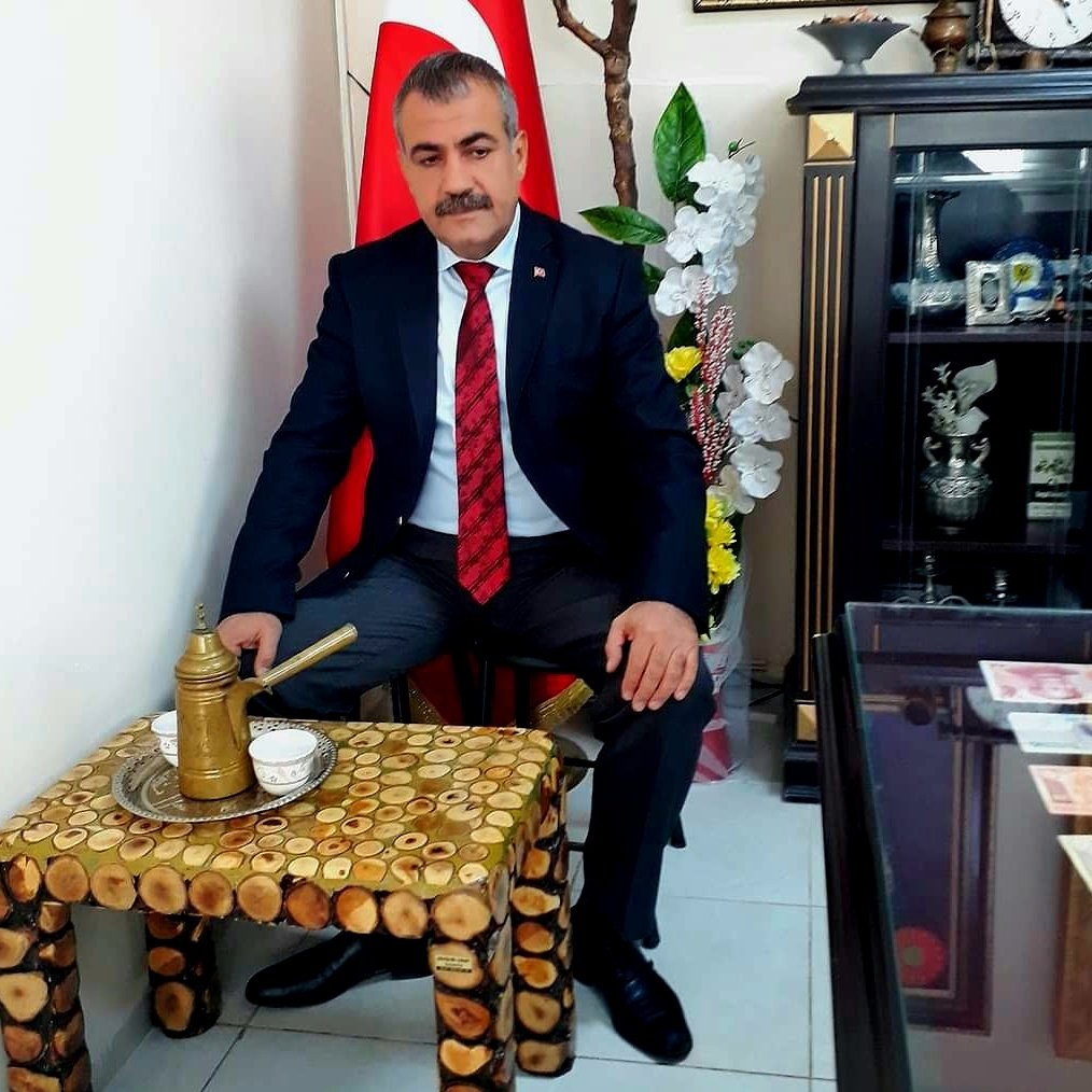 Allahım 2021 Yılının Ülkemize Ve Tüm İnsanlığa Sağlık,Huzur, Mutluluk Ve Bereket Getirmesini Diliyorum. 

Seyrantepe Mahallesi Muhtarı #VeysiDemir