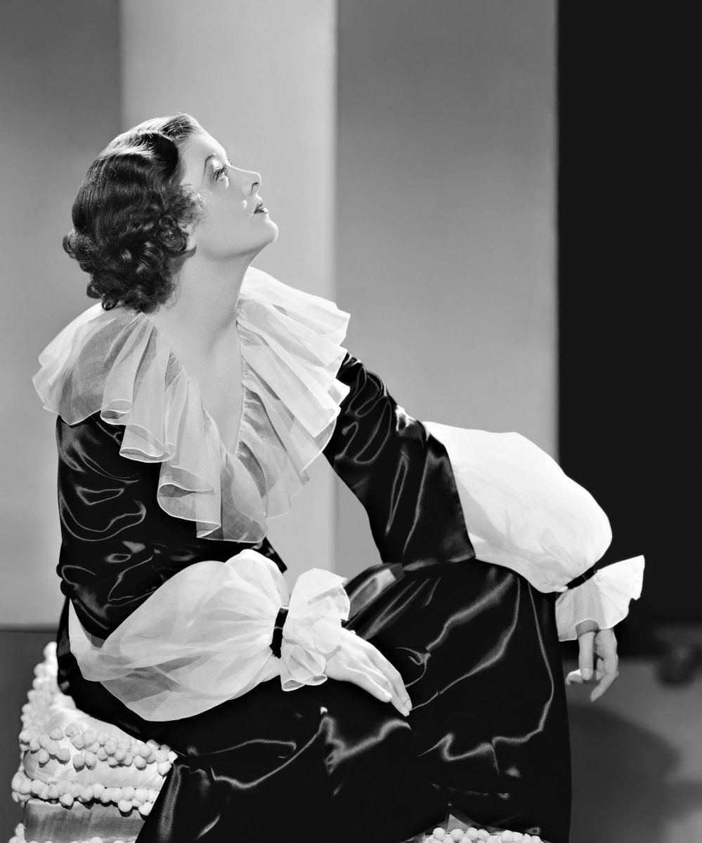 This is the pantsuit Nora has under her mink coat. It's quite a look.  #TheThinMan  #TCMParty