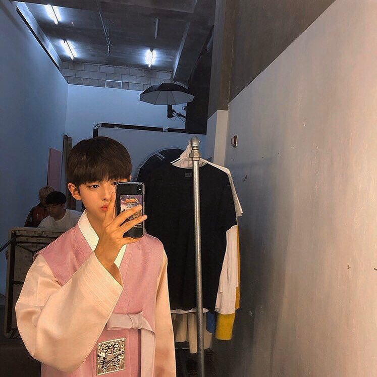 200101 밍스타그램

🐶 instagram.com/p/B6wxOPPl75l/…

#김민규 #민규 #KIMMINKYU