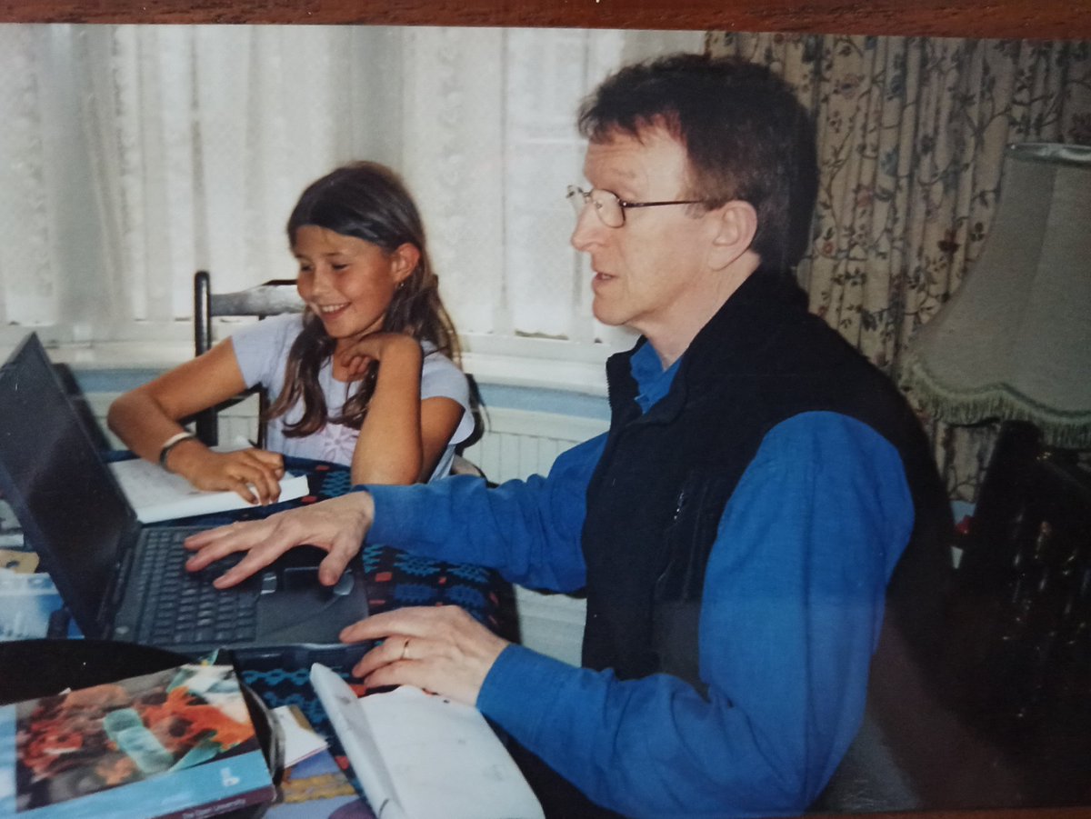 Francis_alija's tweet photo. Cuando te enteras de que tu mejor amiga es nieta de Bill Gates!!! @ToniAtkins14 https://t.co/wgwlodGuhz