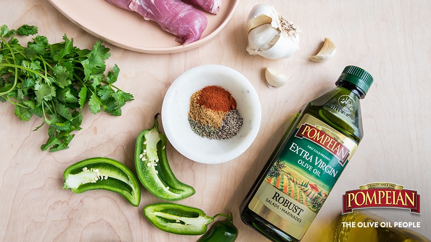 #HealthFacts with <a href="/WebMD/">WebMD</a> ➡️ Did you know a diet rich in EVOO can positively impact both your mood and overall brain health? 🧠 With plenty of antioxidants in each drop, you can Eat and Live Well with a little help from Pompeian. wb.md/34VGHjx
