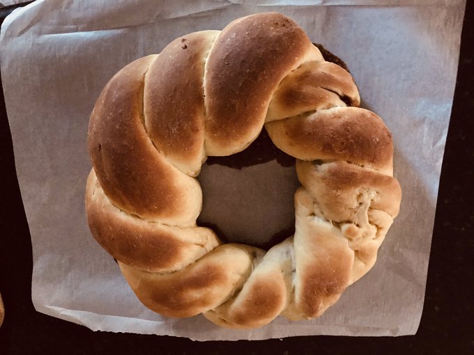 Baked a cherry courrone for New Year&rsquo;s Eve 🍒 https://t.co/64v7dQht7t