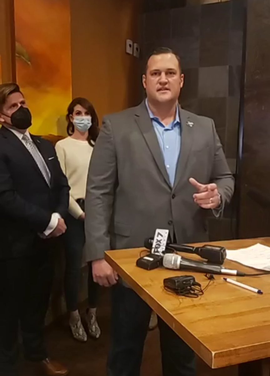 Thank you <a href="/EllenTroxclair/">Ellen Troxclair 🇺🇸</a> for giving a voice today to all those in the service industry. Thank you to the @TXRestAssoc <a href="/GovAbbott/">Greg Abbott</a>  <a href="/TXAG/">Texas Attorney General</a>  <a href="/aaron_reitz/">Aaron Reitz</a> &amp; the many others who are leading the way to bring 2021 to be a year of success &amp; growth rather than another year of despair.