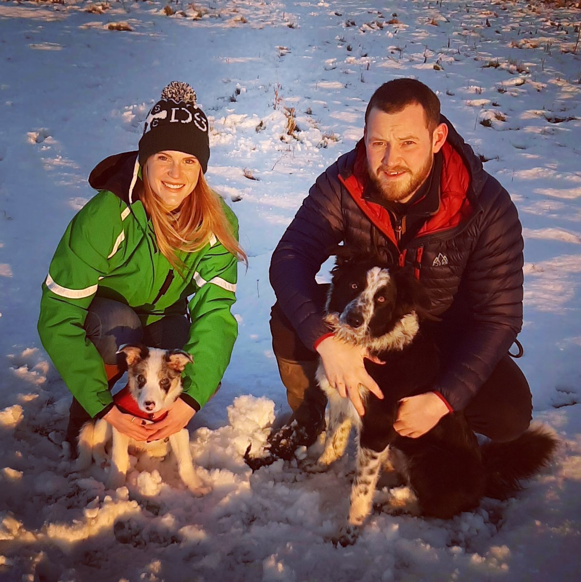 bethyates_yates's tweet photo. 2020. I've learnt a lot and hopefully helped others learn too. I've loved, laughed, struggled and triumphed. Here's to 2021 to do more learning, loving and living. Happy new year everyone. https://t.co/uZdbwFbbOf