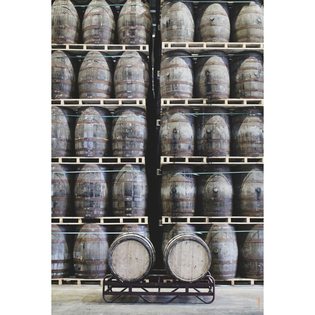 InchDairnieDist's tweet photo. Today, two extremely rare Scottish Oak Casks from Speyside's Craigellachie cooperage were filled. The last two casks of 2020.

#inchdairniedistillery
#happynewyear2021 https://t.co/Kw3g3tUiYy