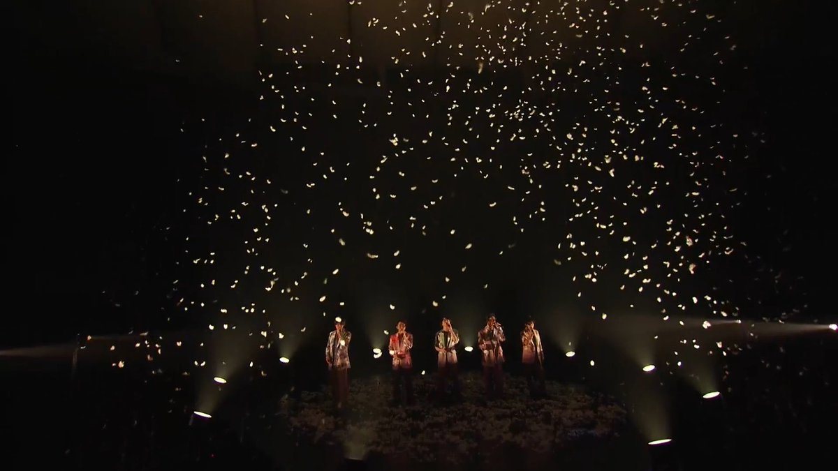ChengJustina's tweet photo. Your words and songs truly light up my life in dark days. Thank you with all my heart. 
Stay safe and healthy. 
@arashi5official
#嵐 #ARASHI 
#謝謝嵐 #嵐ありがとう
#台湾ファンの感謝してもしきれない想いよ嵐に届け
#嵐的音樂永不止息
#Thisis嵐Live
#ThankYouARASHI 
#TheMusicNeverEnds https://t.co/XoB94N8Skg