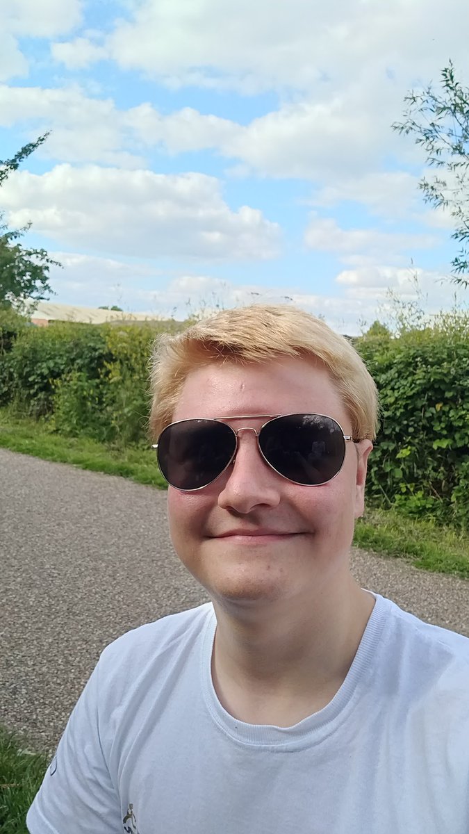 Obvious answer was to start doing 5k runs three days a week and dye my hair blonde in order to separate myself from the current affairs by an age old method of mine; shear distilled indignity.