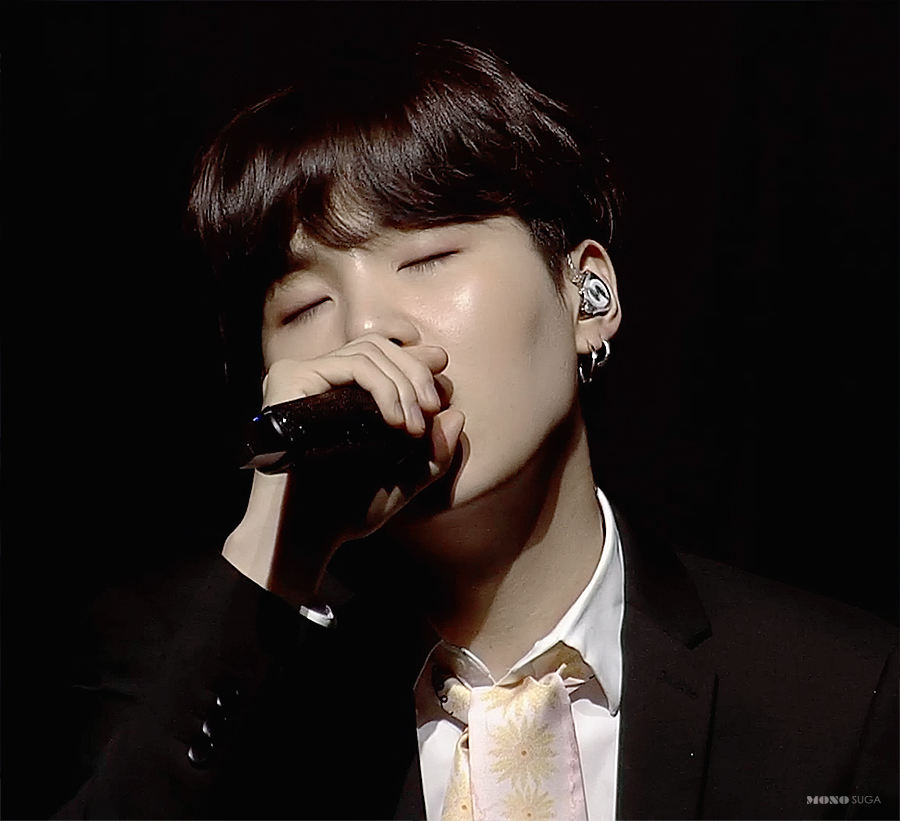 mono_suga's tweet photo. SUGA💜 https://t.co/MTUMPJTk5M