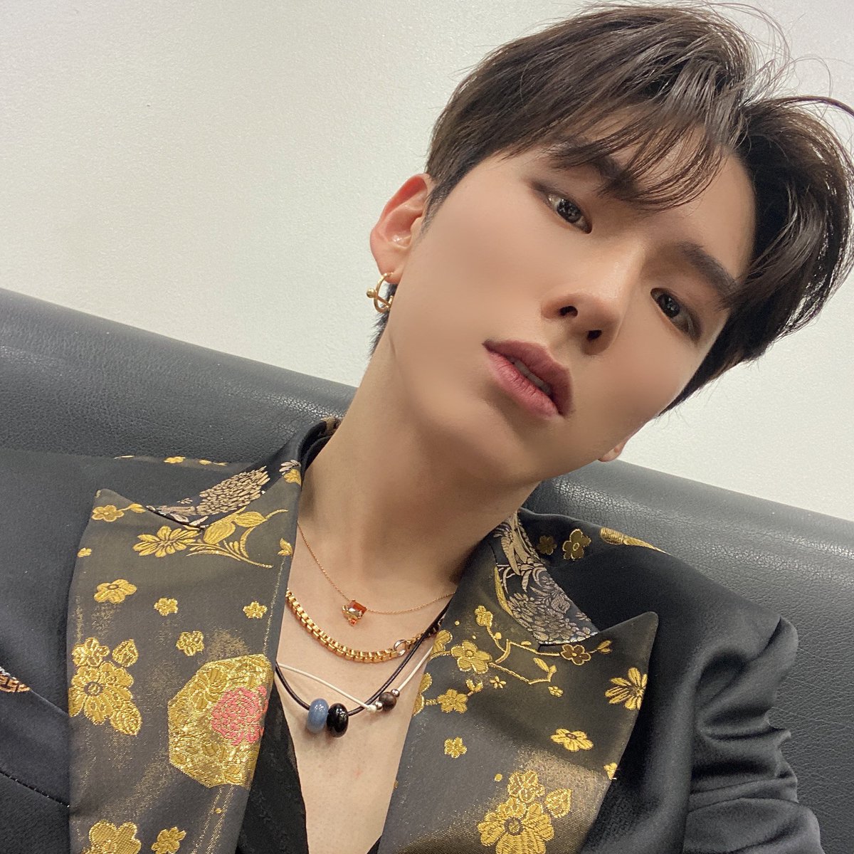 OfficialMONSTAX's tweet photo. 몬베베 새해복 많이 받으세요!!!
Monbebe Happy new year!!! #기현 https://t.co/Jew655XrI8