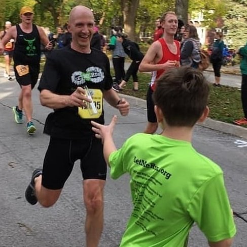 We're passing the baton from 2020 to 2021, and we couldn't be more excited about it! Help us make a greater impact in 2021 by making a year-end donation today: letmerun.org/donate

instagram.com/p/CJd985VJB9K/…