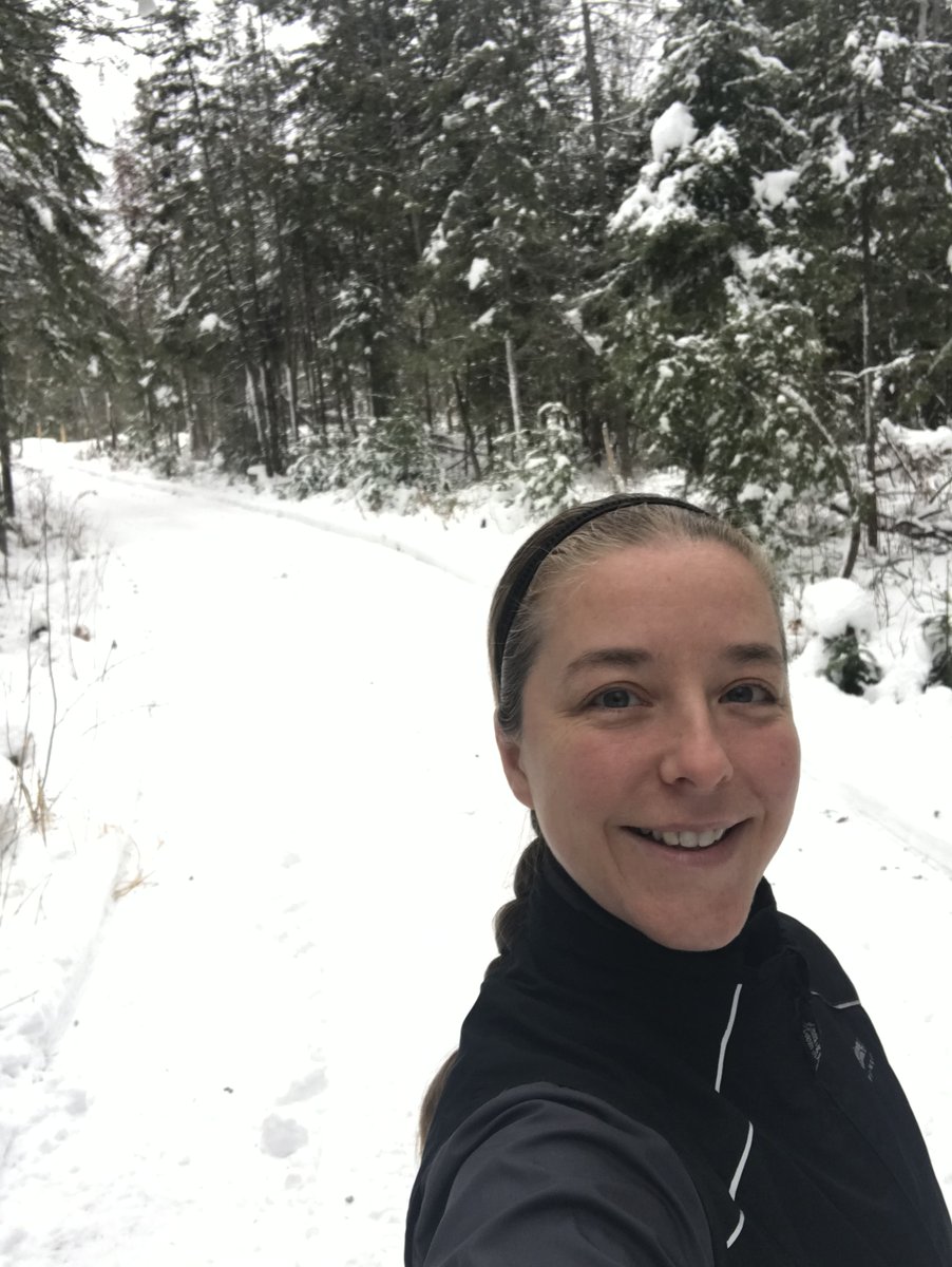 HTheijsmeijer's tweet photo. Day 300!! - 3.1 miles (5 km) this morning under grey skies, totalling just over 700 miles (1120 km) in my streak. Small amounts every day definitely do add up over time! Here's to the next 100 runs!
#NotTheOnlyOneOutForARun #CheersTo300! #educatorsONtherun #RWRunStreak https://t.co/oE2O3FAbYR