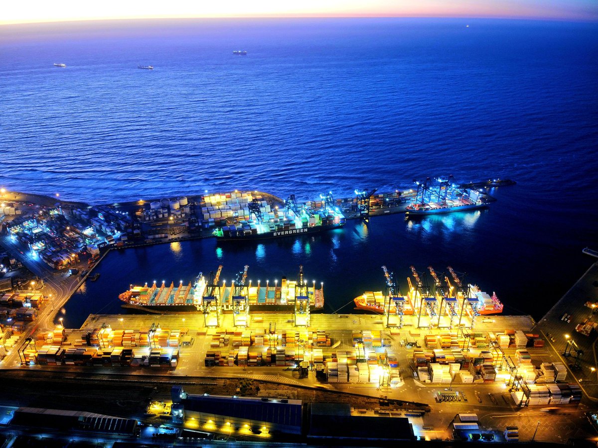 alanfire6's tweet image. Ultimas imagen del primer puerto de chile @puertosantonio Captadas  ayer miércoles 😍 @Off_Valpo @vmartinezl @elpuertodechile @Capuertovalp @Cp_Quintero @iMetGeo @ELTIEMPOCHV @gonzaloramirex @Armada_Chile