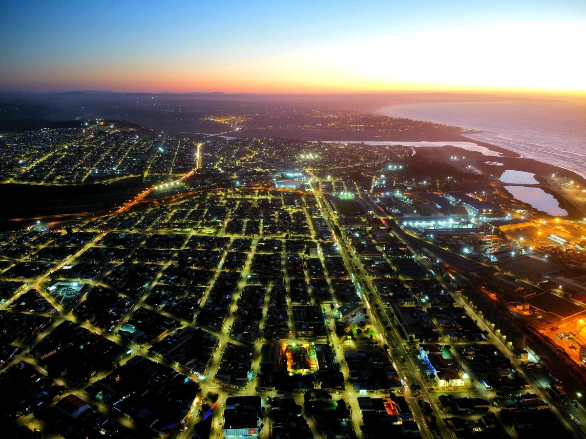 alanfire6's tweet image. Ultimas imagen del primer puerto de chile @puertosantonio Captadas  ayer miércoles 😍 @Off_Valpo @vmartinezl @elpuertodechile @Capuertovalp @Cp_Quintero @iMetGeo @ELTIEMPOCHV @gonzaloramirex @Armada_Chile