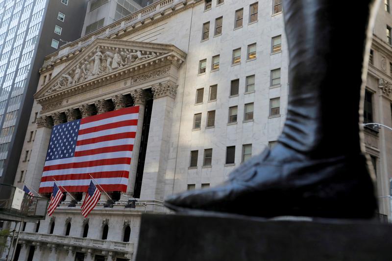 Reuters's tweet photo. Wall Street set to end pandemic year on strong note https://t.co/SqxZA4v63q https://t.co/67taKHM1hD